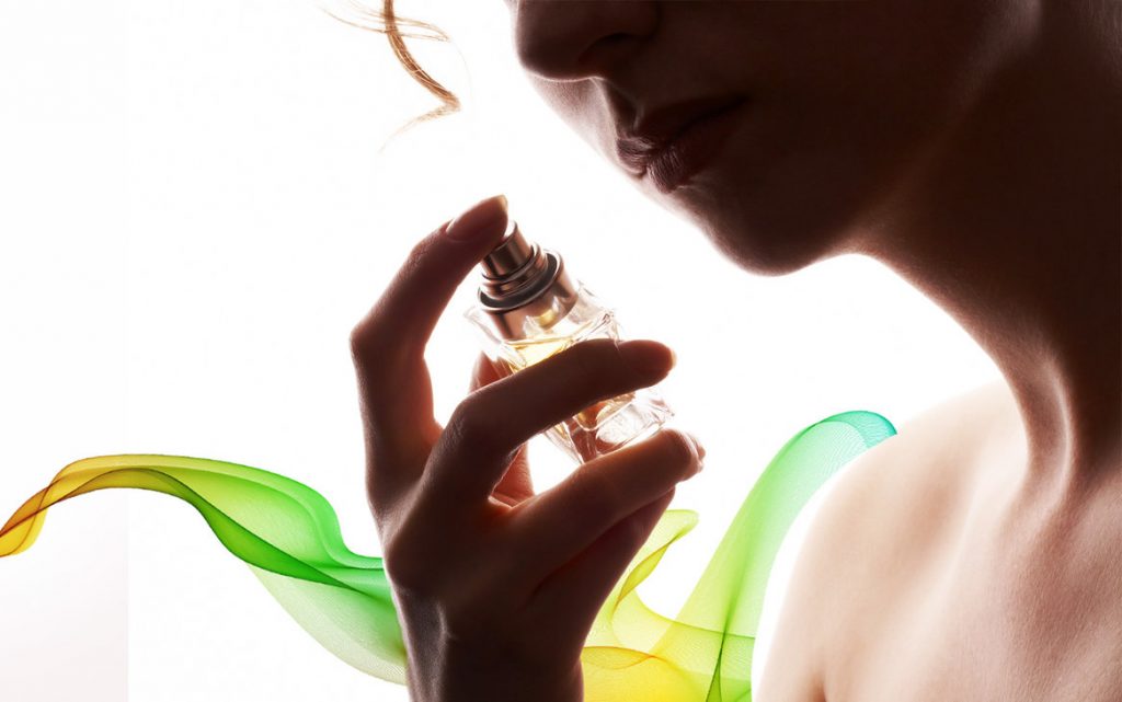 Fragrance chemicals cause bad health NaturalHealth365