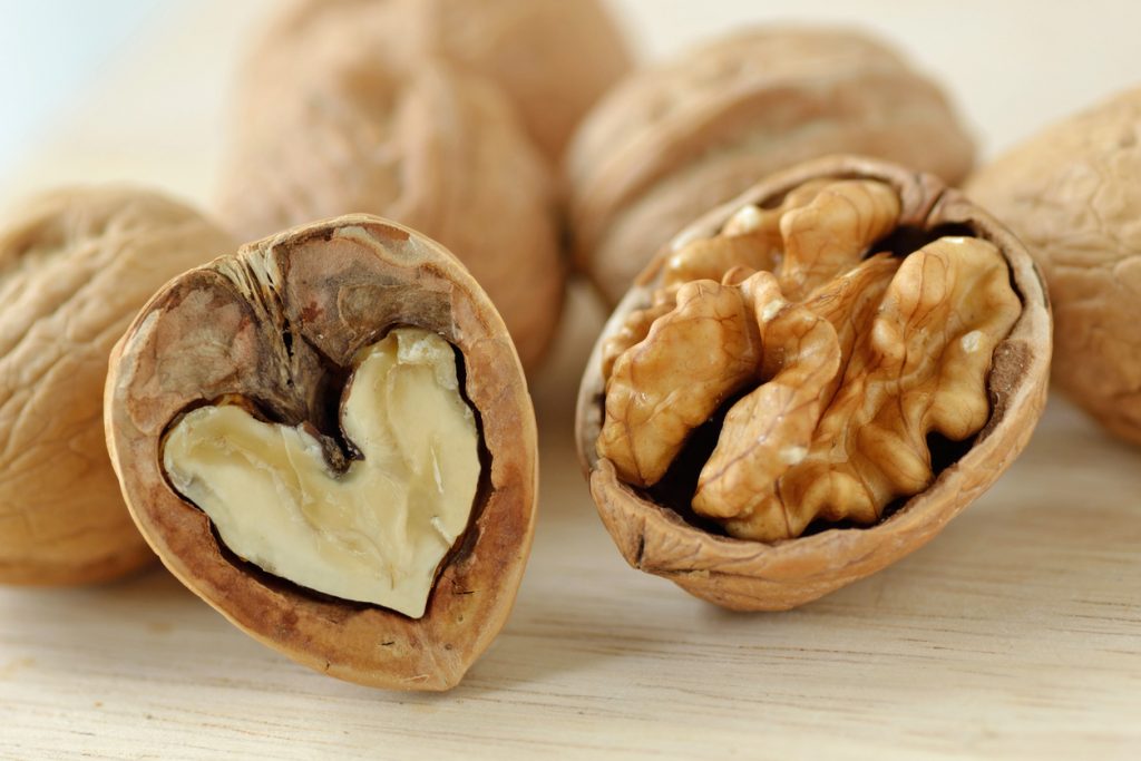 Benefits of Walnuts to Heart Health NaturalHealth365