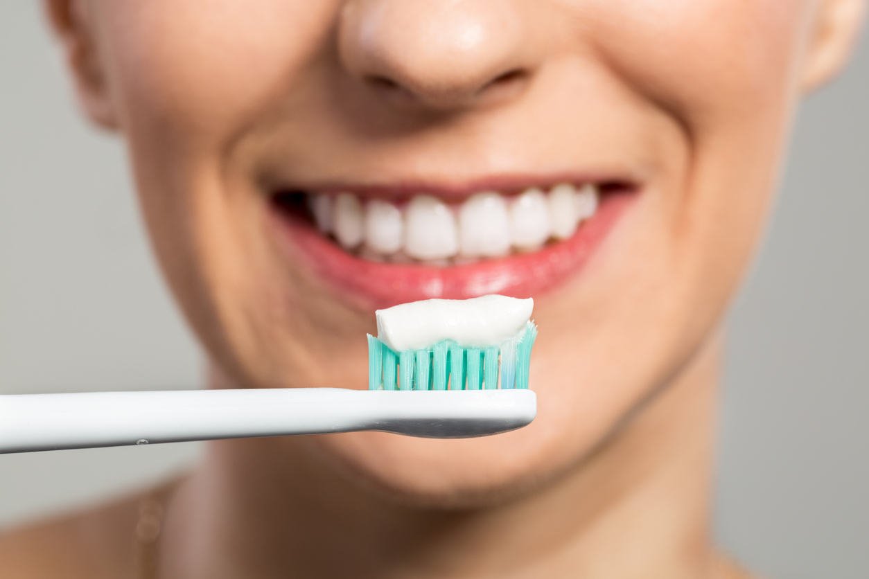 Toothpaste Ingredients Linked To Cancer NaturalHealth365