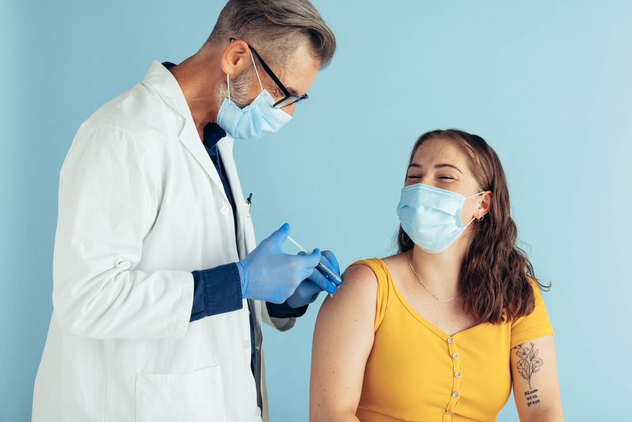 Doctors Were Paid Bonus To Give COVID Shots | NaturalHealth365