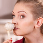 garlic-offers-powerful-health-benefits